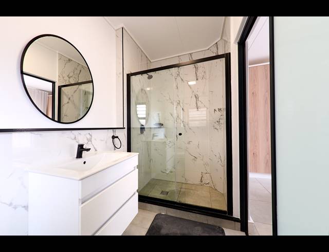 3 BEDROOM APARTMENT TO LET IN WATERFALL